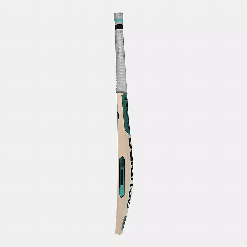 New Balance Burn 600 Cricket Bat 2024